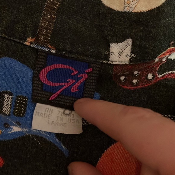 Guitar 🎸 Button Up Shirt - Picture 3 of 4